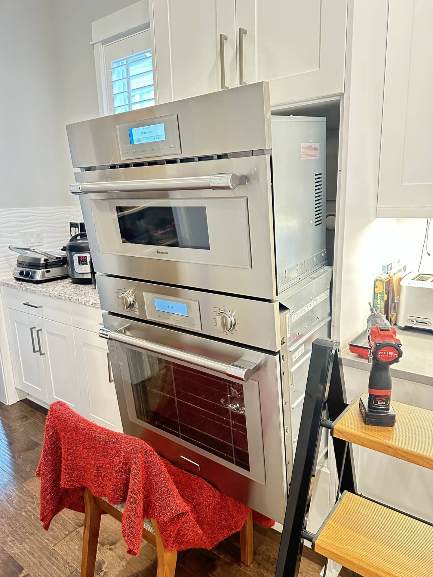 Built-in Thermador microwave oven combo disassembled for repair service